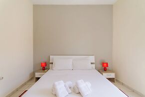Well Located Townhouse & Courtyard Kalka