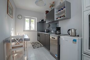 Apartment A Kind of Magic