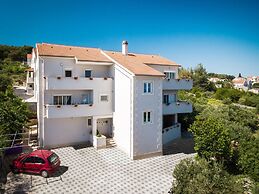 Apartment Lana