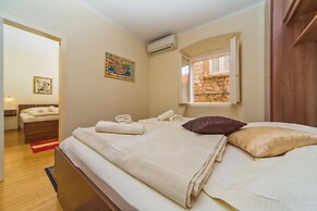 Apartment Maru