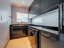 Gemmell Place by HostAgents