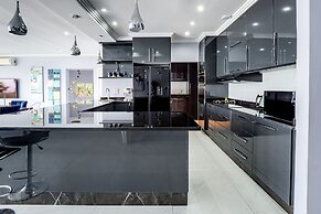 Gemmell Place by HostAgents
