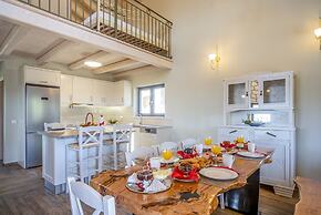 Luxury Villa Irida