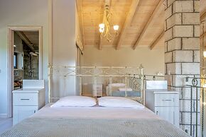 Luxury Villa Irida