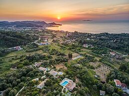 Luxury Villa Irida