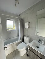 Ave Lodge