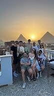 Pyramids stars view Inn