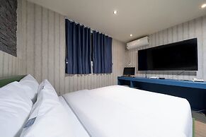 GALLERIA HOTEL