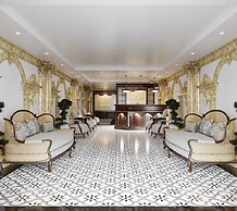 Media Central Hotel & Spa
