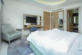 Business Bay Paramount Towers 1BR
