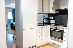 2ndhomes Deluxe Studio w Sauna & Balcony