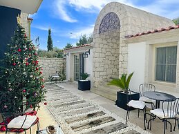 Fedora Alacati