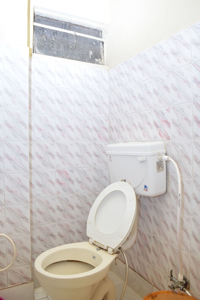 Hotel Savitri