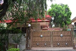 17 Guest House