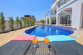 Orka World Villa 1 in Oludeniz