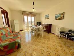 Spacious Apartment Near the Beach