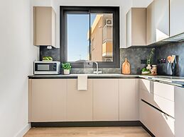 Sanders Crystal 1 - Cute  2-bdr Apt With Shared Pool