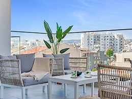 Sanders Crystal 2 - Penthous With Shared Rooftop