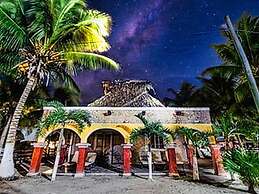 Hacienda Antigua Villa, 50m From Sandy Beach