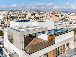 Sanders Crystal 1 - Charming 1-bdr Apt With Shared Pool