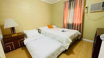 House w 3 Bedrooms And 3 Baths - Free Parking