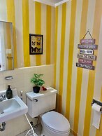 House w 3 Bedrooms And 3 Baths - Free Parking