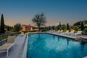 Elisa Farmhouse Apartment in Wine Resort
