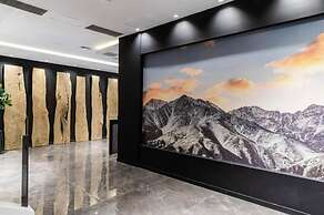 Hotel M