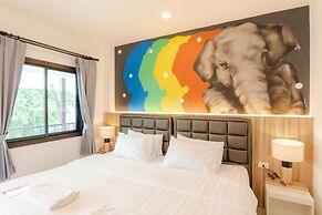 Nine-Kai-Mon Boutique Hotel