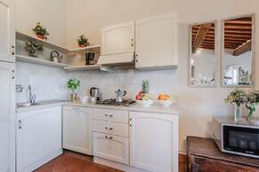 Anna Farmhouse Apartment in Wine Resort in Lucca