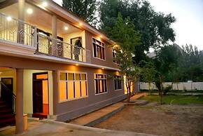 Ghasabrum Hotel