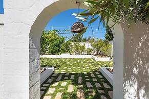 1978 Borgo Maresca by Perle di Puglia