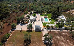 1978 Borgo Maresca by Perle di Puglia