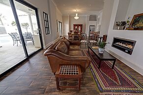 Lagoon Suites Boutique Hotel