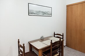Cozy apartment n Stavros Niarchos Park