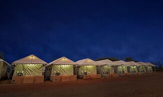 Hotel Hinduja Luxury Camp & Resort