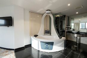 MIRA BUSINESS HOTEL