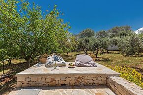 2526 Trullo Limone by Perle di Puglia