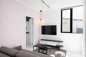 The Flamingo by Perch Stays