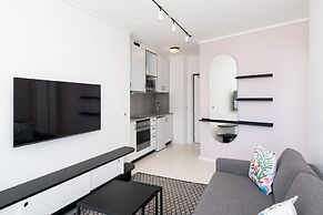 The Flamingo by Perch Stays