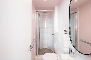 The Flamingo by Perch Stays