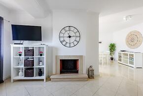 Amazing Apartment in Albufeira