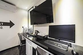 Gunsan Hotel Box