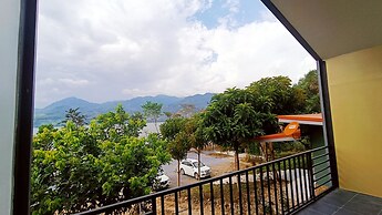 Lake Camp Resort