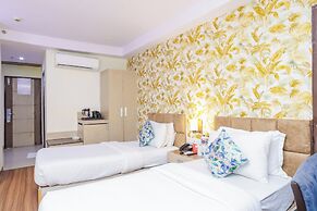 Hyphen Grand Hotel