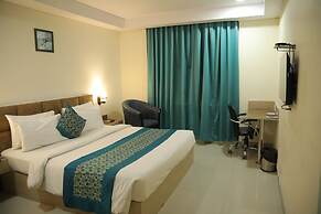 Hyphen Grand Hotel
