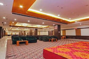 Hyphen Grand Hotel