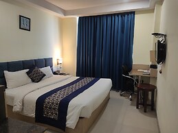 Hyphen Grand Hotel