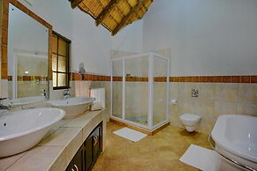 Royal Morubisi Founder's Lodge