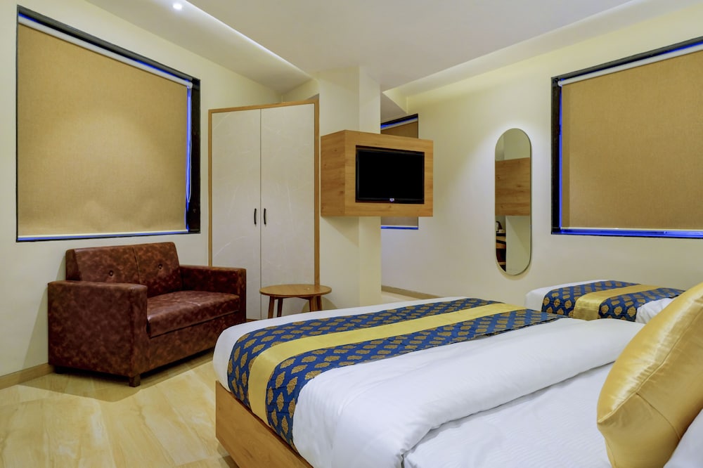 Metropolis Business Hotel